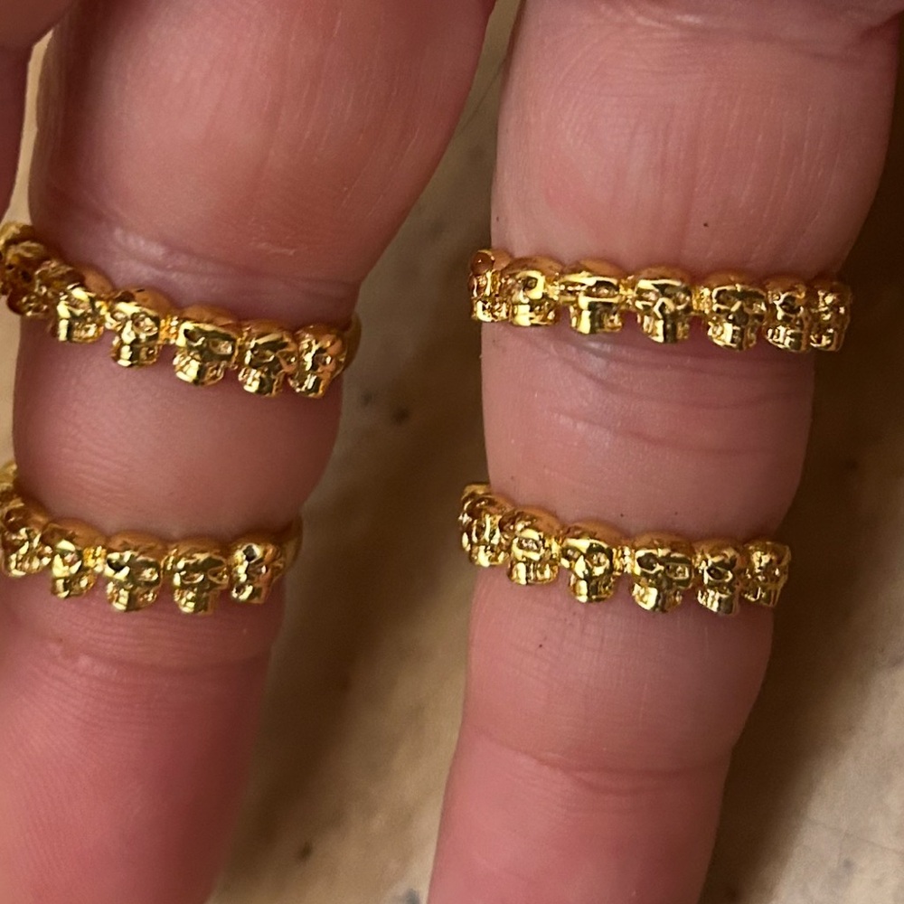 Elegant Gold Skull Ring Ed